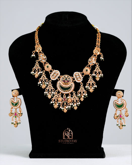 Zar-e-Nigaar (Emerald)